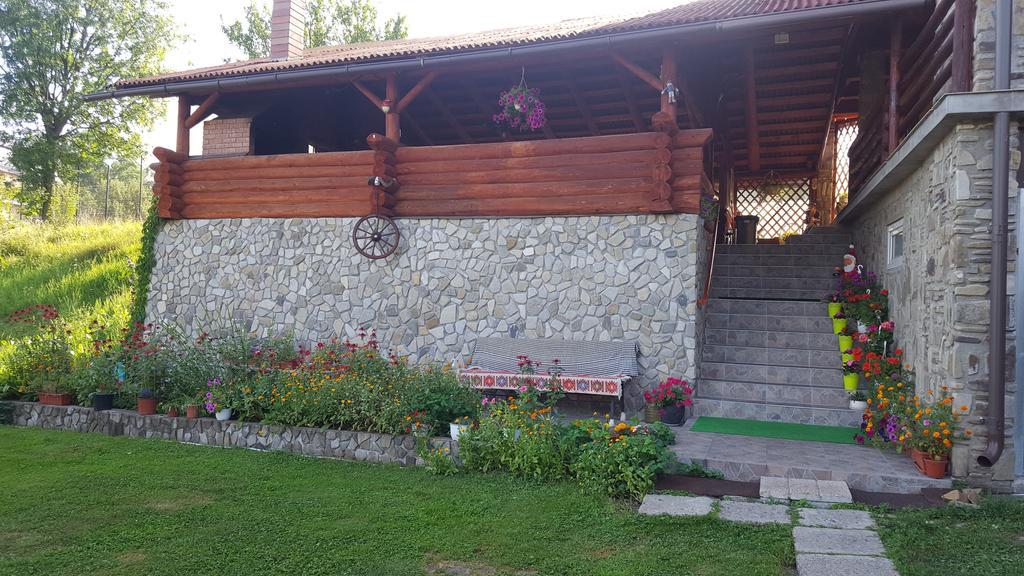 Casa De Vacanta Silvia Mînăstirea Humorului Exteriér fotografie